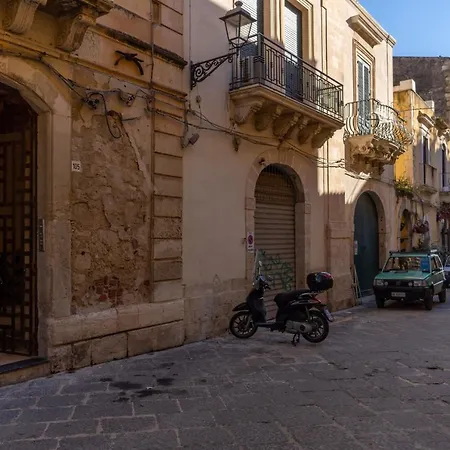 Gli Archi Di Ortigia - Cala Rossa Cozy Syracuse