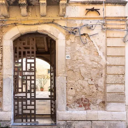 Gli Archi Di Ortigia - Cala Rossa Cozy Syracuse